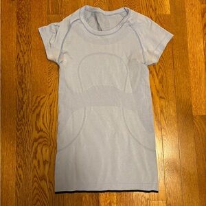 Lululemon short sleeve Swiftly tank